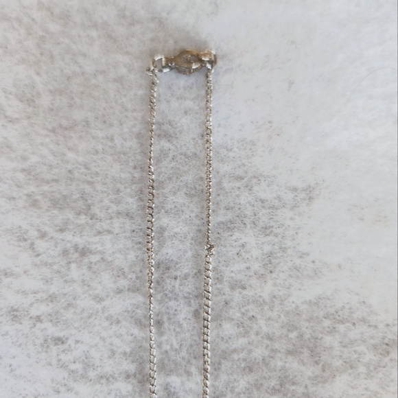 Krementz Silvertone Heart Pendant Necklace with Crystal Rhinestones. - Picture 5 of 6